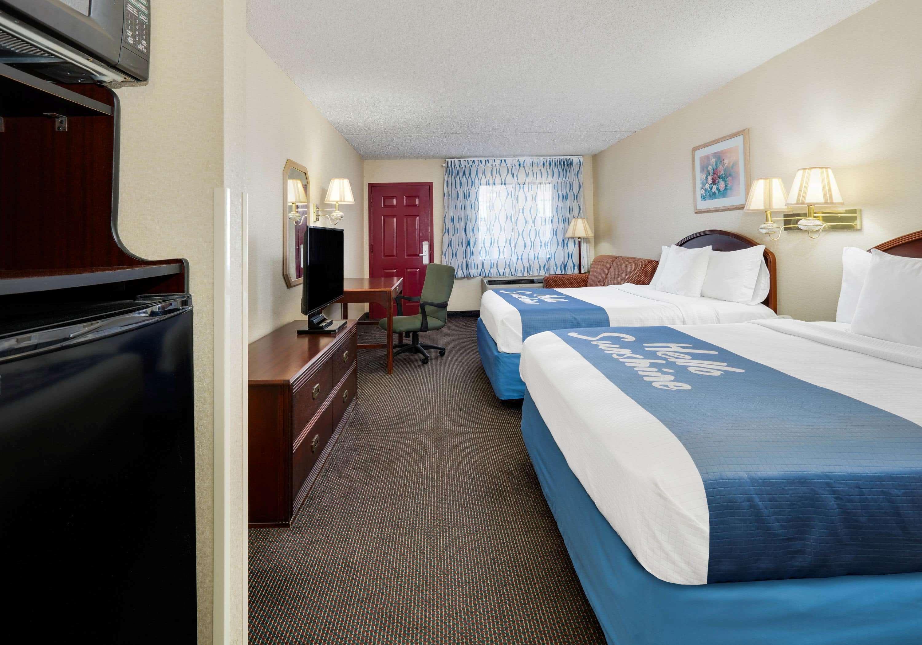 Days Inn & Suites By Wyndham Бентонвилль Экстерьер фото
