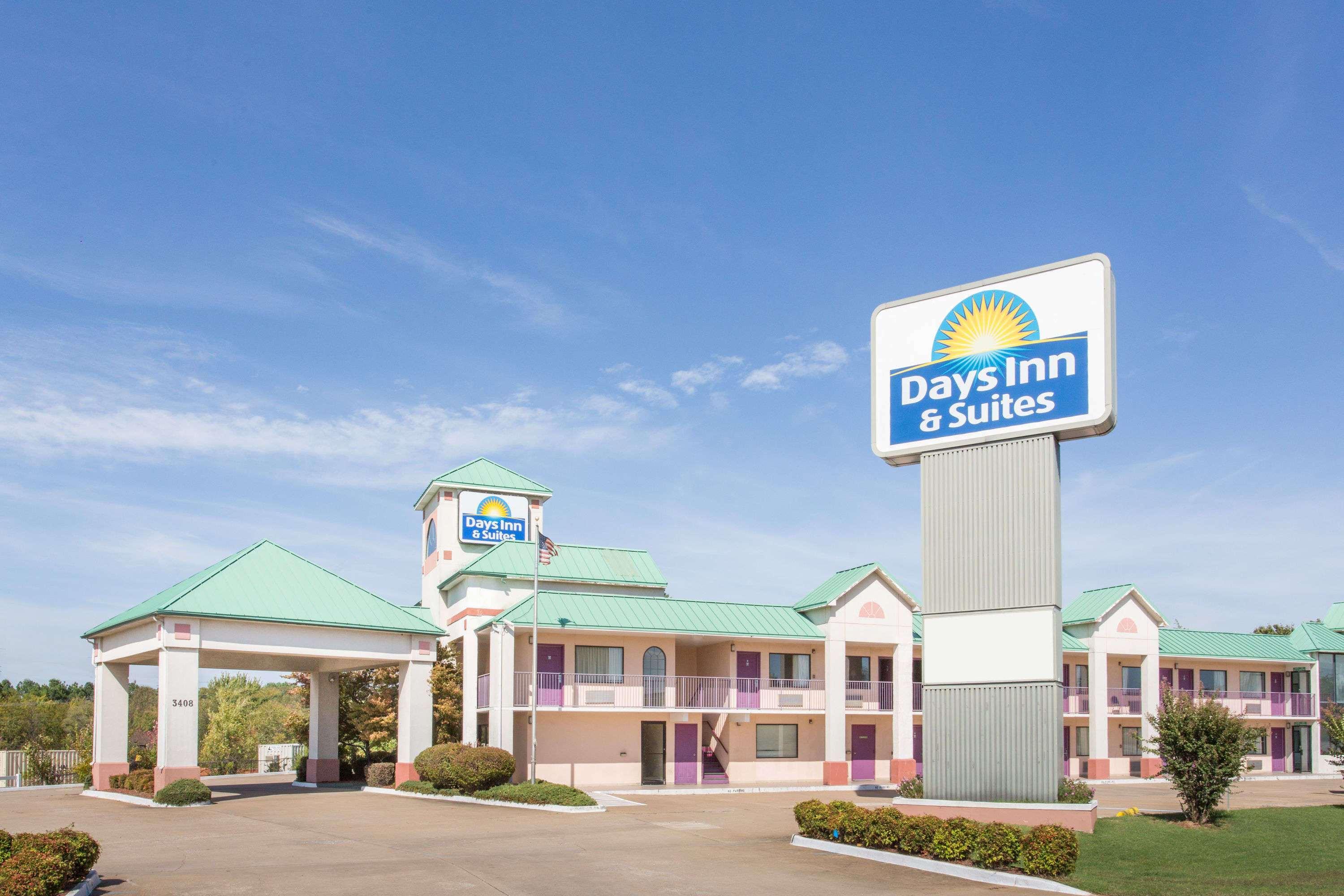 Days Inn & Suites By Wyndham Бентонвилль Экстерьер фото
